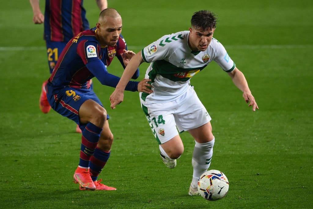 Lionel Messi (48’, 68’) abrió el marcador y creció la diferencia; Jordi Alba (73’) marcó el tercero para sellar el importante resultado. Barcelona llegó a 50 unidades y se mantiene en la competencia por la conquista de La Liga; Elche es penúltimo con 21. El siguiente compromiso de los culés será ante el Sevilla en Liga y Copa.