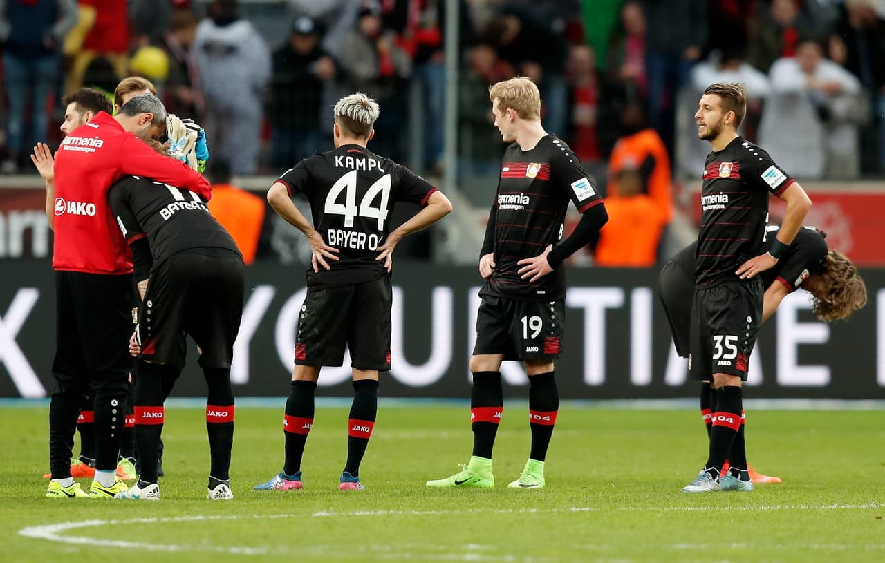 La decepción ante su público quedó firmada tras el pitazo final del áribtro. Bayer Leverkusen se quedó con 30 puntos, a 4 de la zona de copas europeas.