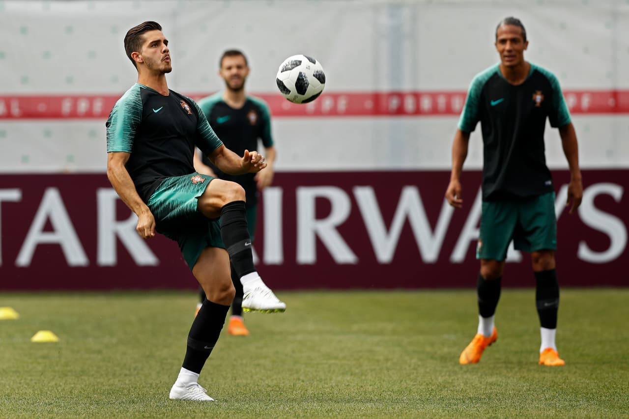 El joven delantero del Milan y de la selección portuguesa, Andre Silva, de apenas 22 años de edad, espera convertirse en socio de CR7 en el segundo partido de los lusitanos en Rusia 2018.