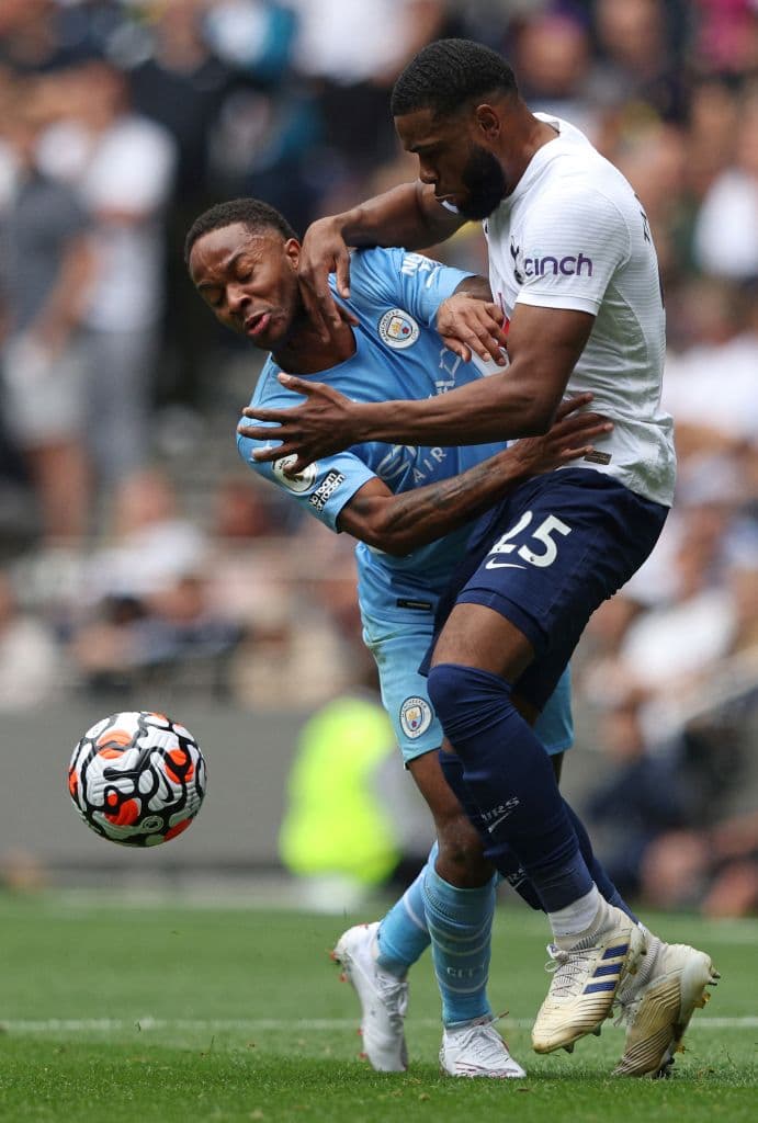 Con gol de Son Heung-Min, Tottenham suma sus tres primeros puntos de la temporada ante el Manchester City de Pep Guardiola en la Premier League. El estadio de los Spurs lució lleno en su totalidad, tal como en los tiempos previos a la pandemia del COVID-19.