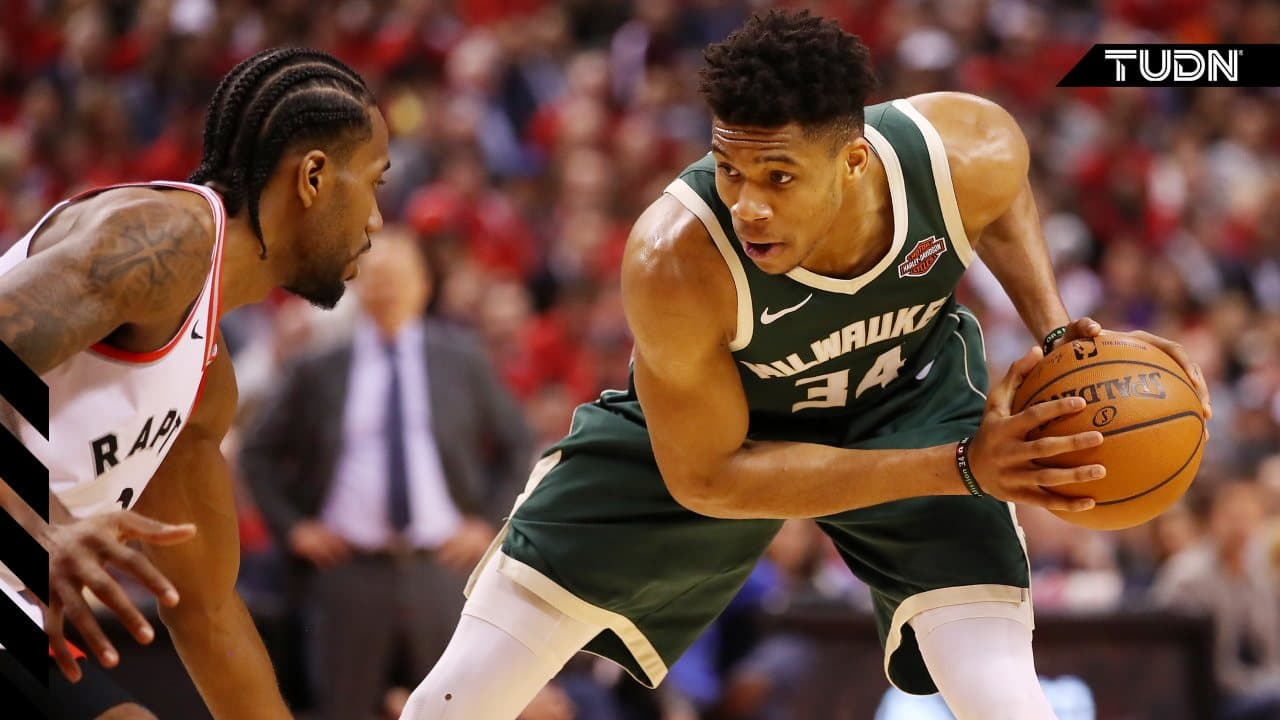 La NBA multa a Bucks por comentarios públicos sobre contratos