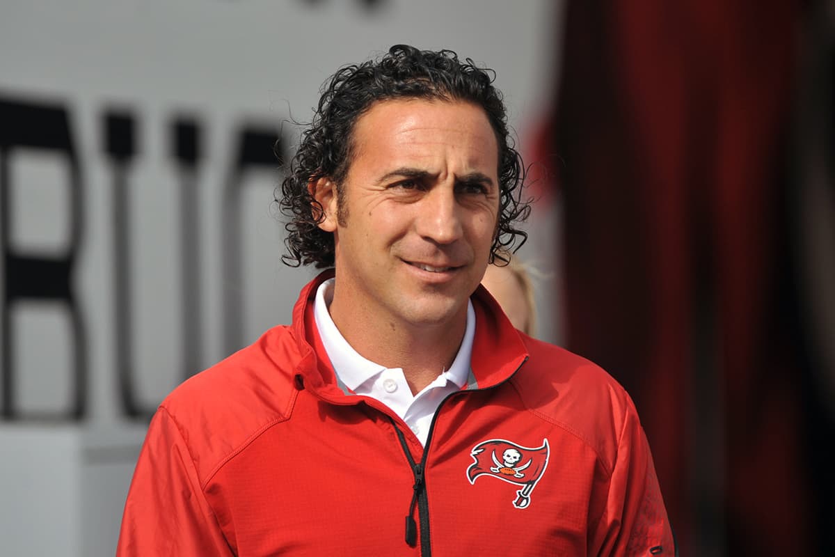 El pateador argentino Martín Gramática es uno de los hispanoamericanos con mayor éxito en la NFL y quizás también el Sudamericano más recordado del fútbol americano.