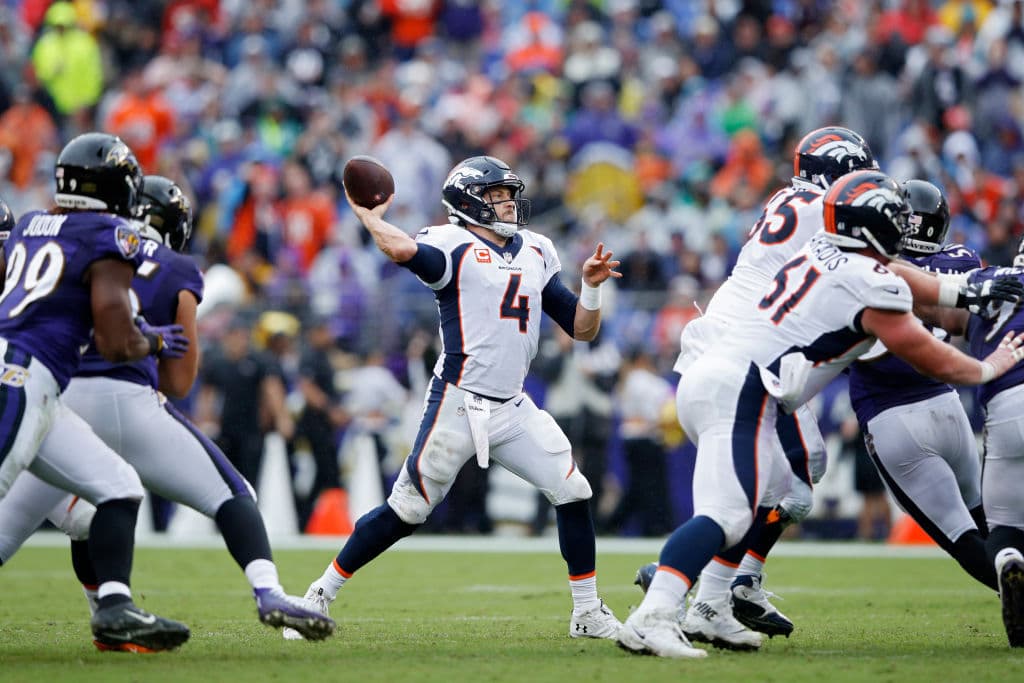 Case Keenum acabó completando 22 de 34 pases para ganancia de 192 yardas, sin pases de anotación y una intercepción. La peor salida en su etapa en Denver.