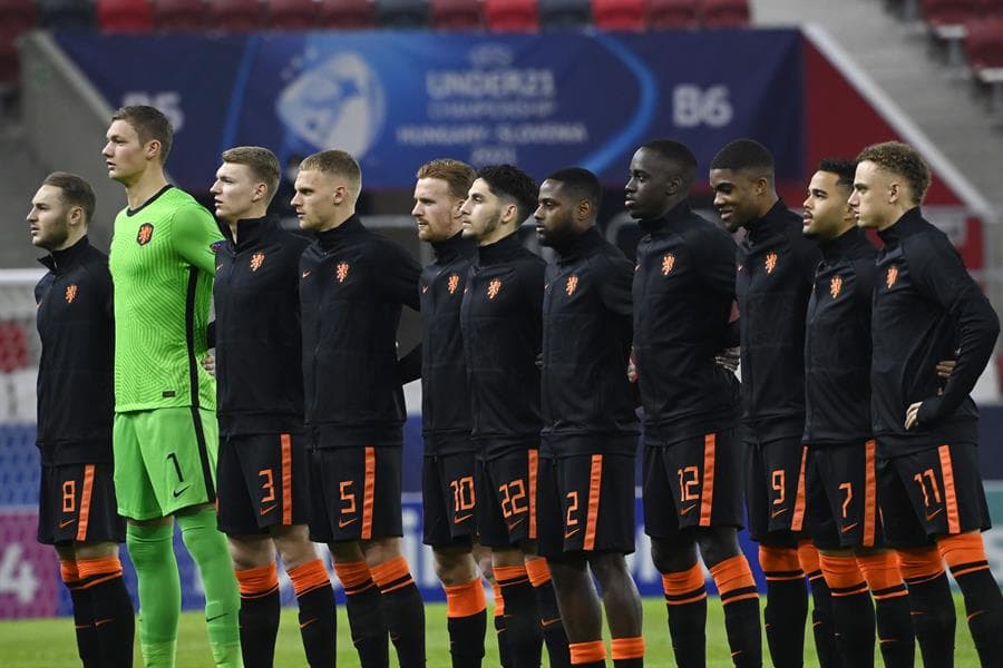 Rumania y Holanda se llevan un empate durante su partido inicial en la Eurocopa 2021 del Grupo A. Perr Schuurs abrió el marcador a favor de la 'Naranja Mecánica', pero cuatro minutos después Andrei Ciobanu empató el marcador para dejarlo 1-1.