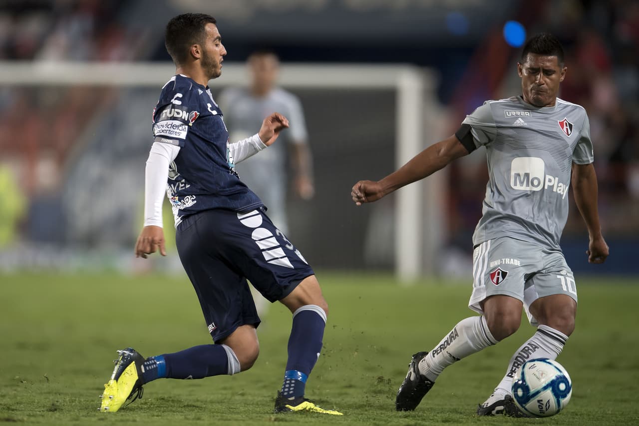 Pachuca 1-1 Atlas, Celaya 1-0 Necaxa, Santos 2-0 Guadalajara.