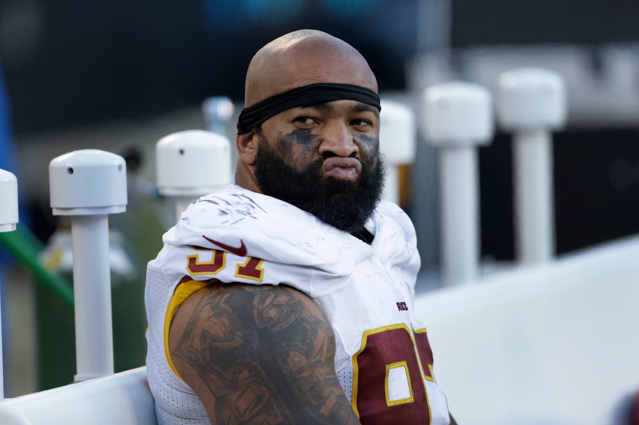 Cam Newton se lució con 5 pases de TD para que los Panthers mantuvieran su incontenible paso en la liga (10-0) al derrotar a los Redskins 44-16. Checa las mejores tomas del partido.