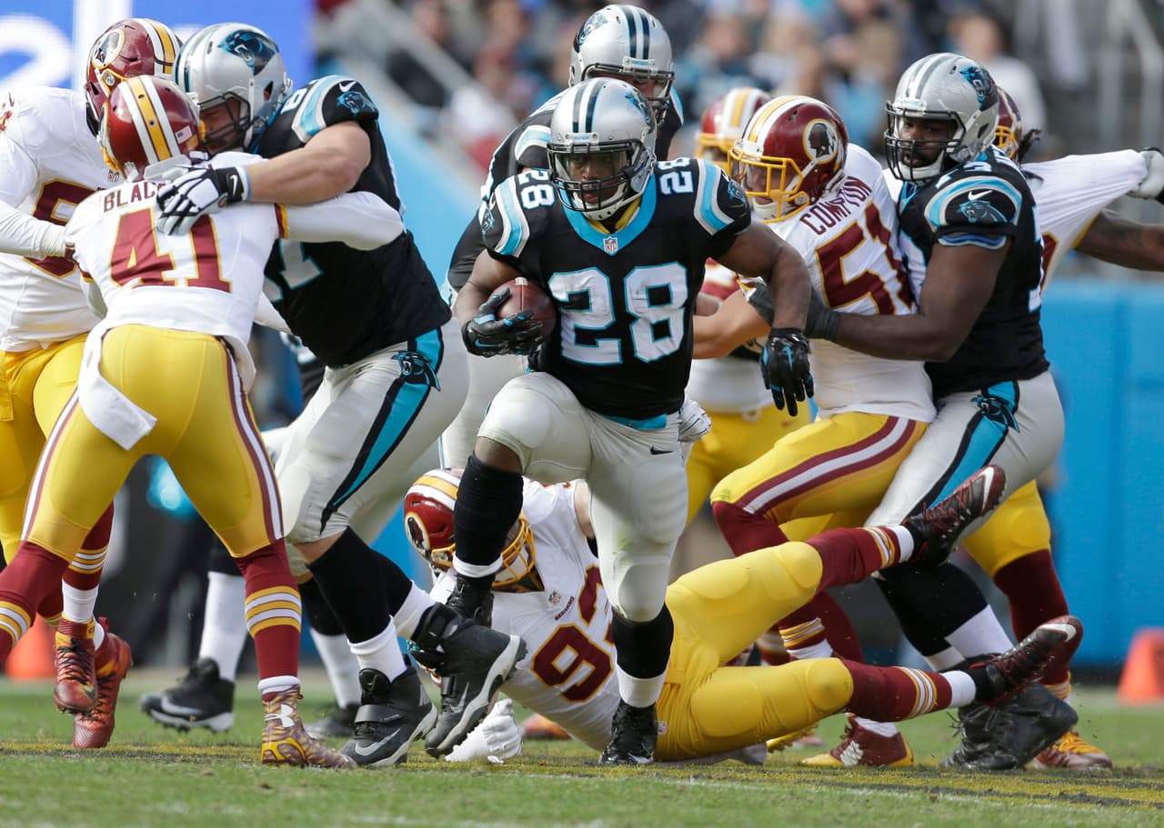 Cam Newton se lució con 5 pases de TD para que los Panthers mantuvieran su incontenible paso en la liga (10-0) al derrotar a los Redskins 44-16. Checa las mejores tomas del partido.