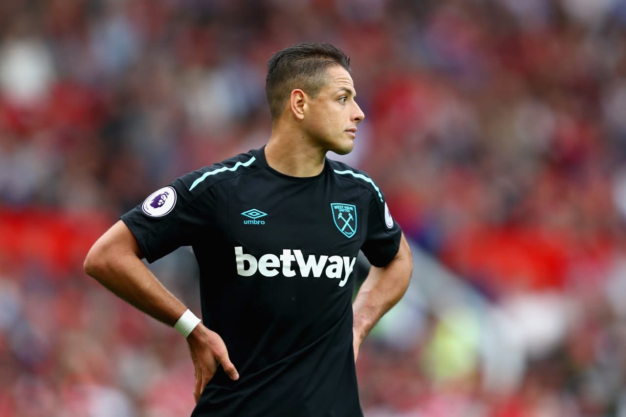 Javier Hernández vive un duro momento con West Ham United, que está cerca de zona de descenso y cuyo técnico fue relegado. Por eso, vale la pena evaluar si esta es su experiencia más difícil en Europa.