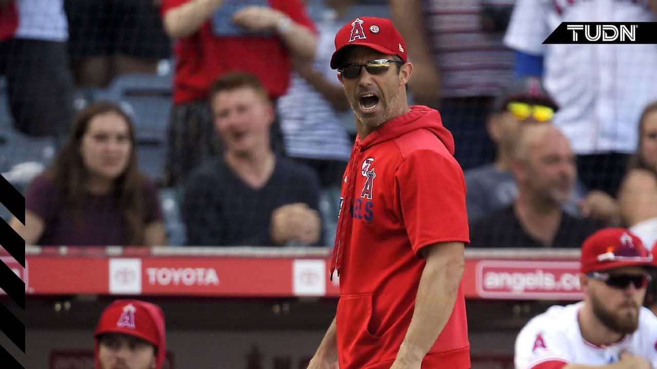 Angels cesan al manager Brad Ausmus
