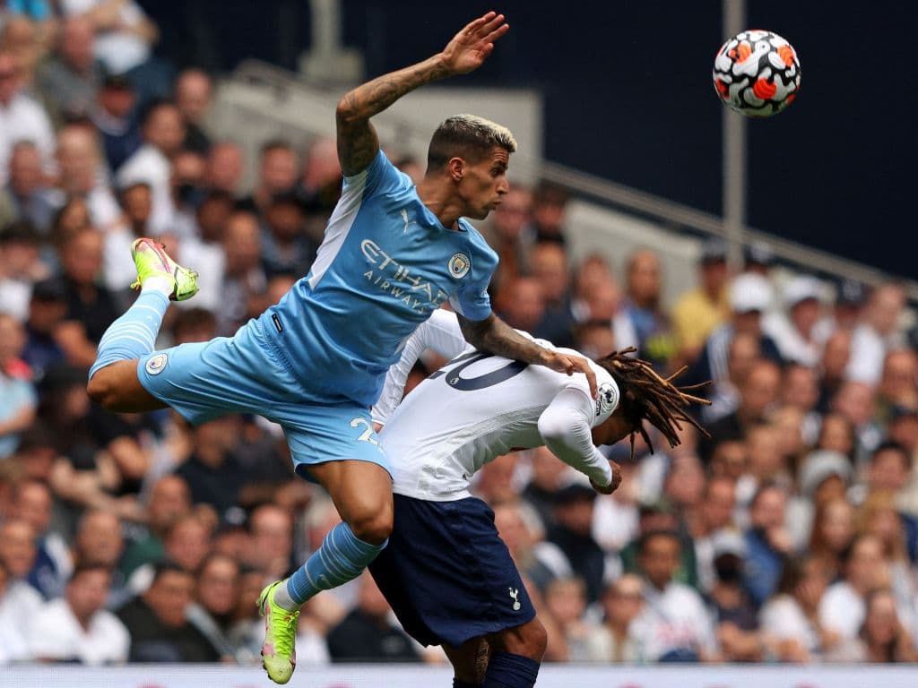 Con gol de Son Heung-Min, Tottenham suma sus tres primeros puntos de la temporada ante el Manchester City de Pep Guardiola en la Premier League. El estadio de los Spurs lució lleno en su totalidad, tal como en los tiempos previos a la pandemia del COVID-19.
