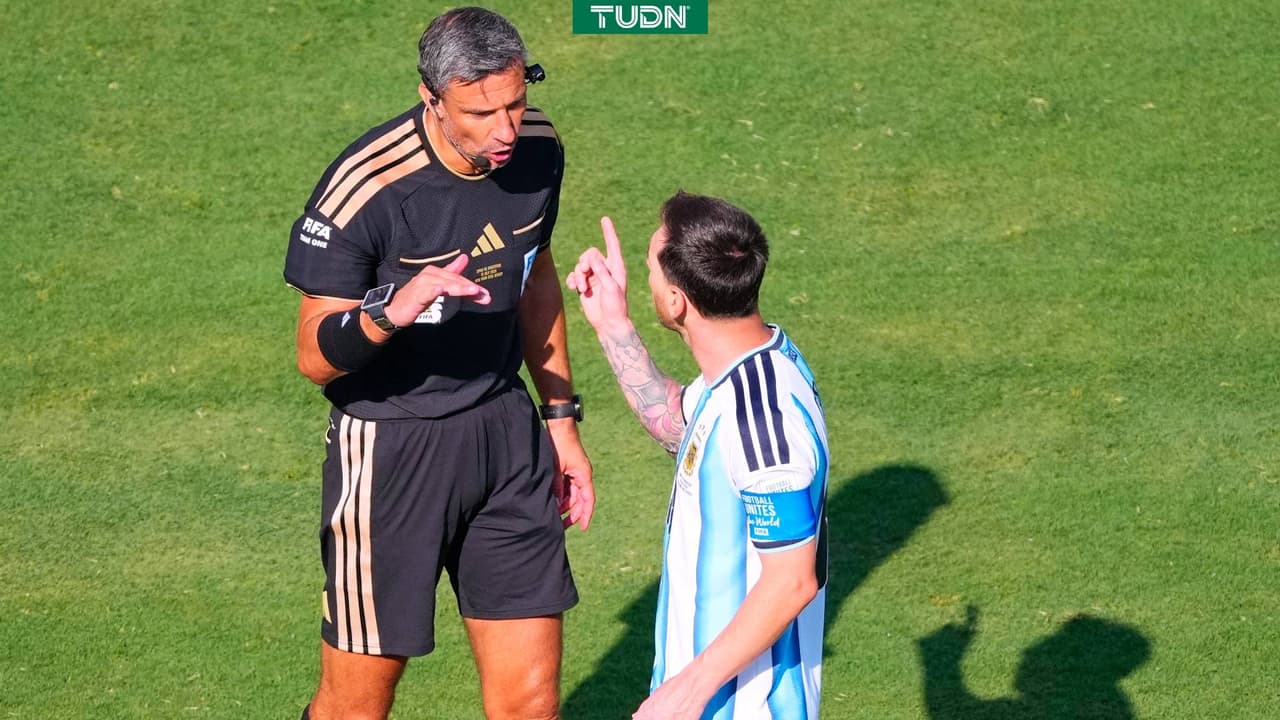 Messi reclama sanción a Cucurella por taparse la boca en la Final del Mundial 2026