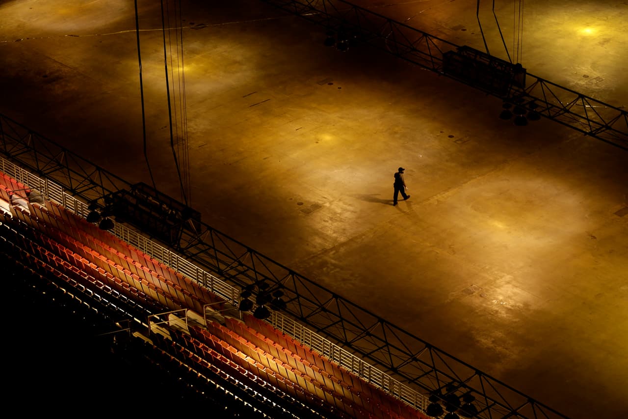 La ciudad de San Luis, Missouri se quedó sin equipo de la NFL por segunda ocasión desde 1988 cuando se fueron los Cardinals a Arizona, ahora estas son las fotografías de la desolación por la partida de los Rams a Los Angeles.