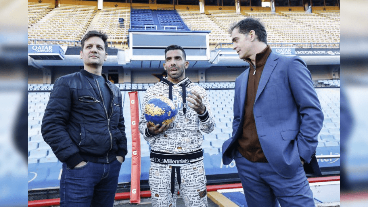 Con estas imágenes queda claro que Carlitos es otro de los grandes fanáticos de la serie. Por su parte, el famoso 'Palermo' le reveló al argentino: “Digamos que es uno de los que diseñó este golpe junto con ‘El Profesor’ y otras personas más. Es un personaje que tiene muchas aristas. Es un misógino patológico, tiene mucho carisma, es un ingeniero brillante, es patético. Para un actor es un banquete imperdible".