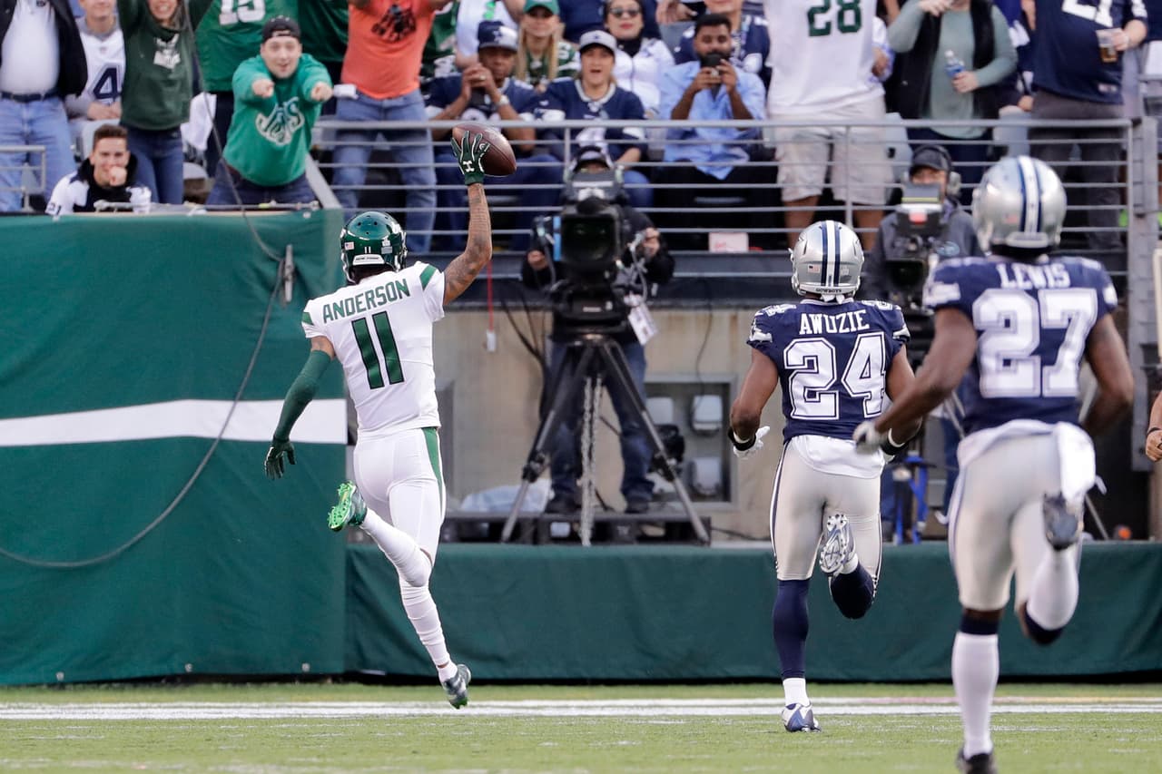Cowboys 22-24 Jets. Llega el touchdown de Robby Anderson para adelantar a los Jets sobre los Cowboys.