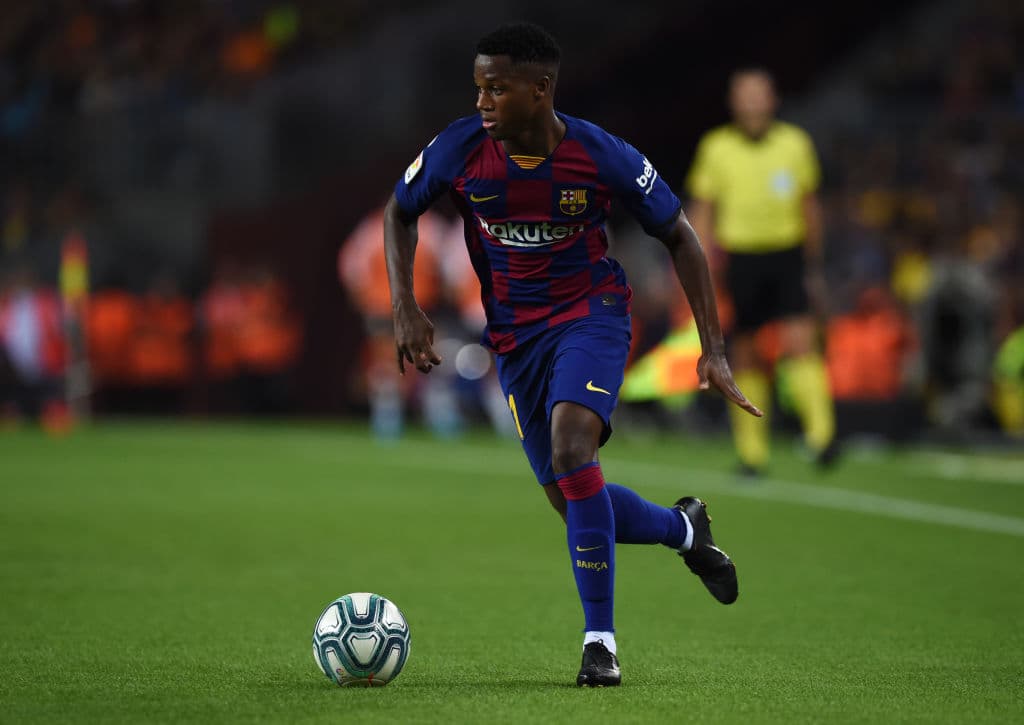 Ansu Fati ya fue el más joven en debutar con el FC Barcelona en LaLiga, ahora lo hará en la Champions League.