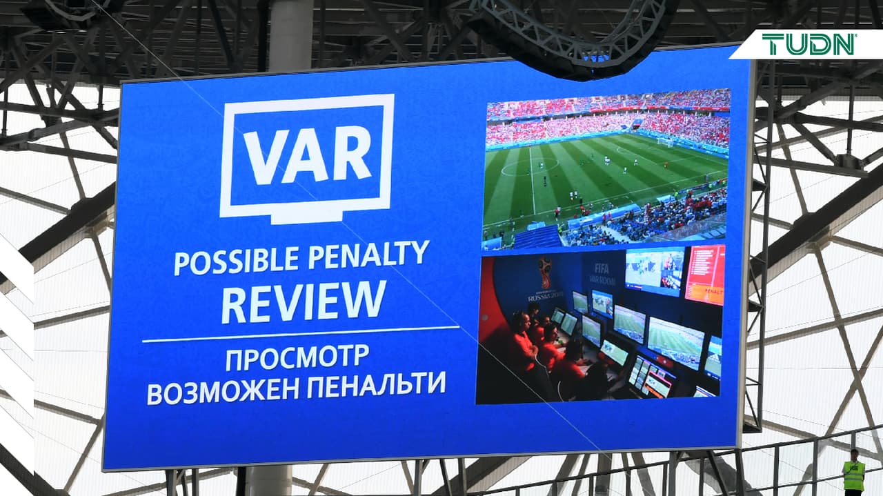 Desconectan VAR para cargar celular en Arabia Saudita