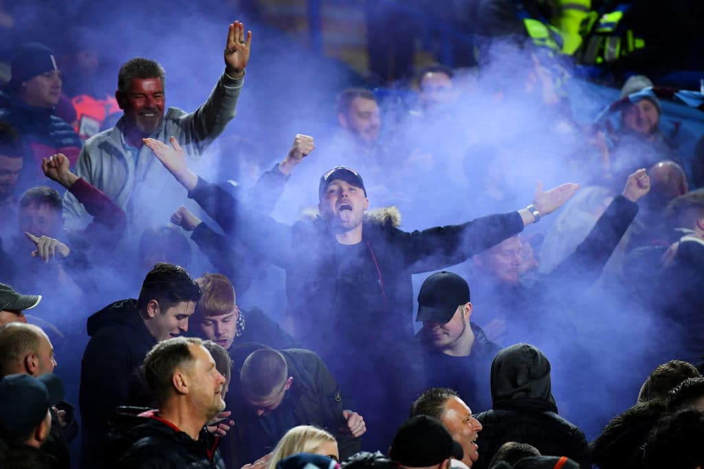 El Leicester City empata 1-1 con el Aston Villa; Guilbert abrió el marcador para la visita, Iheanacho igualó la ida de la semifinal de la Carabao Cup.