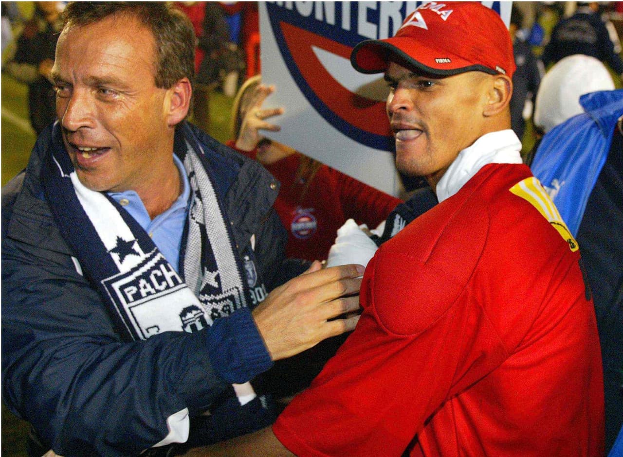 A consecuencia de esto se alejó 6 meses de las canchas. Regreso 2008 y anunciaba su retiro para la temporada 2009.