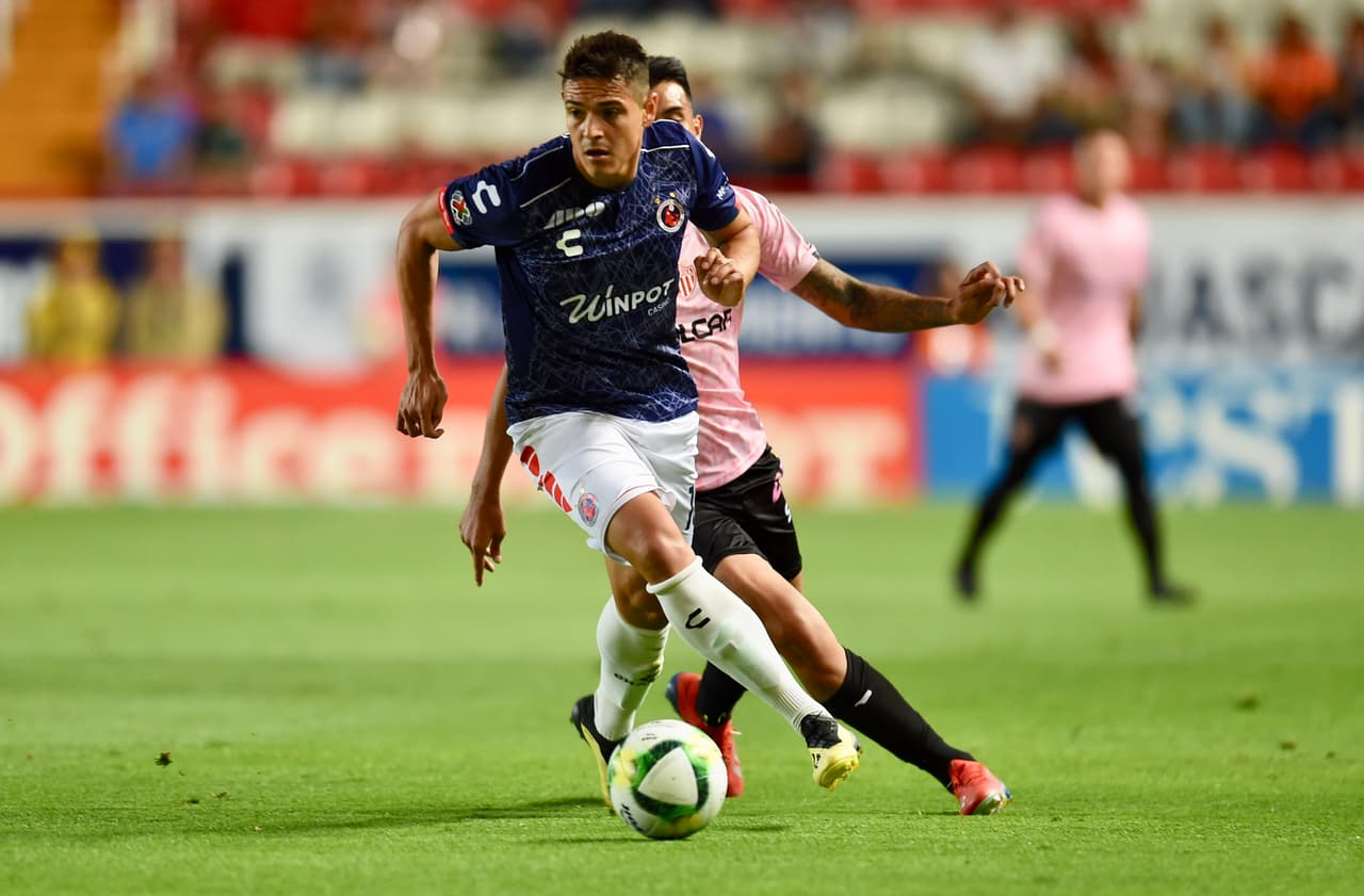 Los escualos intentaron en la parte complementaria pero sus intentos fueron fallidos.