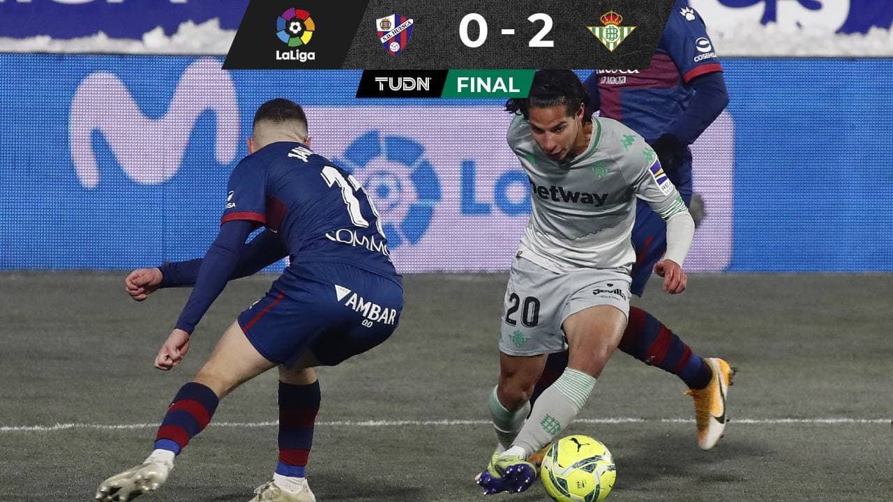 Lainez gambetea al Huesca y Betis se lleva los tres puntos