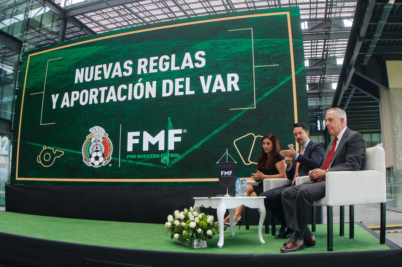 Yon de Luisa, presidente de la Federación Mexicana de Futbol, ofreci´´o detalles acerca de las aportaciones que el VAR dio en las dos pasadas temporadas de la Liga MX; pues mencionó que el balance fue de solamente 12 errores de 913 jugadas.