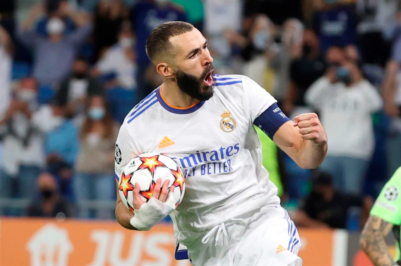 Real Madrid cae en casa ante el Sheriff Tiraspol 2-1 en la fase de grupos de la UEFA Champions League. El equipo moldavo abrió con gol de Jasurbek Yakhshiboev al 25’, pero Karim Benzema igualó el marcador tras cobrar un penalti, pero la visita selló su victoria al 89’ con anotación de Sebastién Thill.