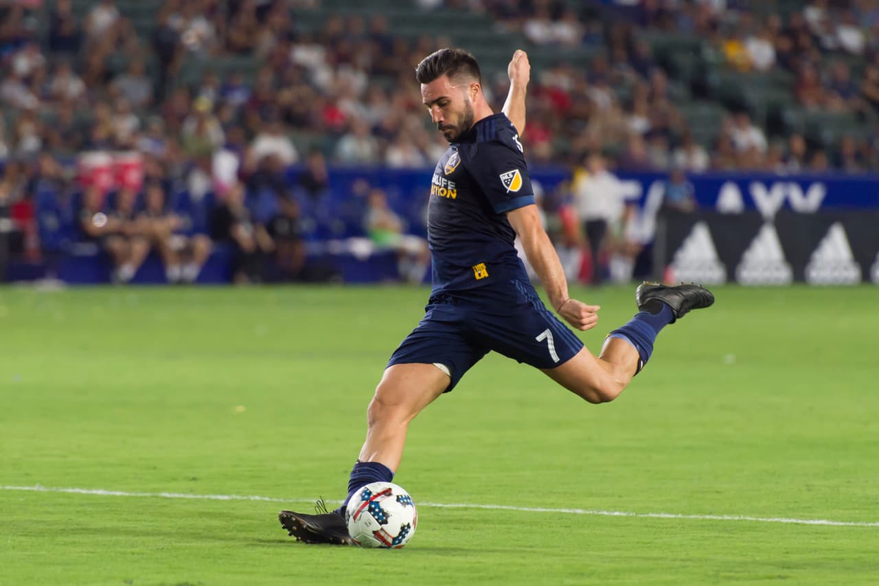 Romain Alessandrini tuvo un gran arranque de temporada con LA Galaxy. Si bien el equipo californiano no estará en los Playoffs, el volante francés -autor de un gol frente a Minnesota United el domingo- demuestra que es un gran motivo de ilusión para la afición de 'la Galaxia' de cara a 2018. (USA Today Images)