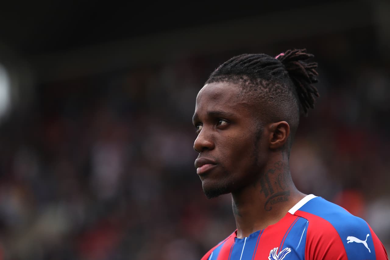 El rendimiento de Wilfried Zaha en el Crystal Palace ha llamado la atención desde hace algunos mercados de los grandes de Inglaterra, pero ahora se comenta que el Borussia Dortmund lo tendría como posibilidad para su ataque.