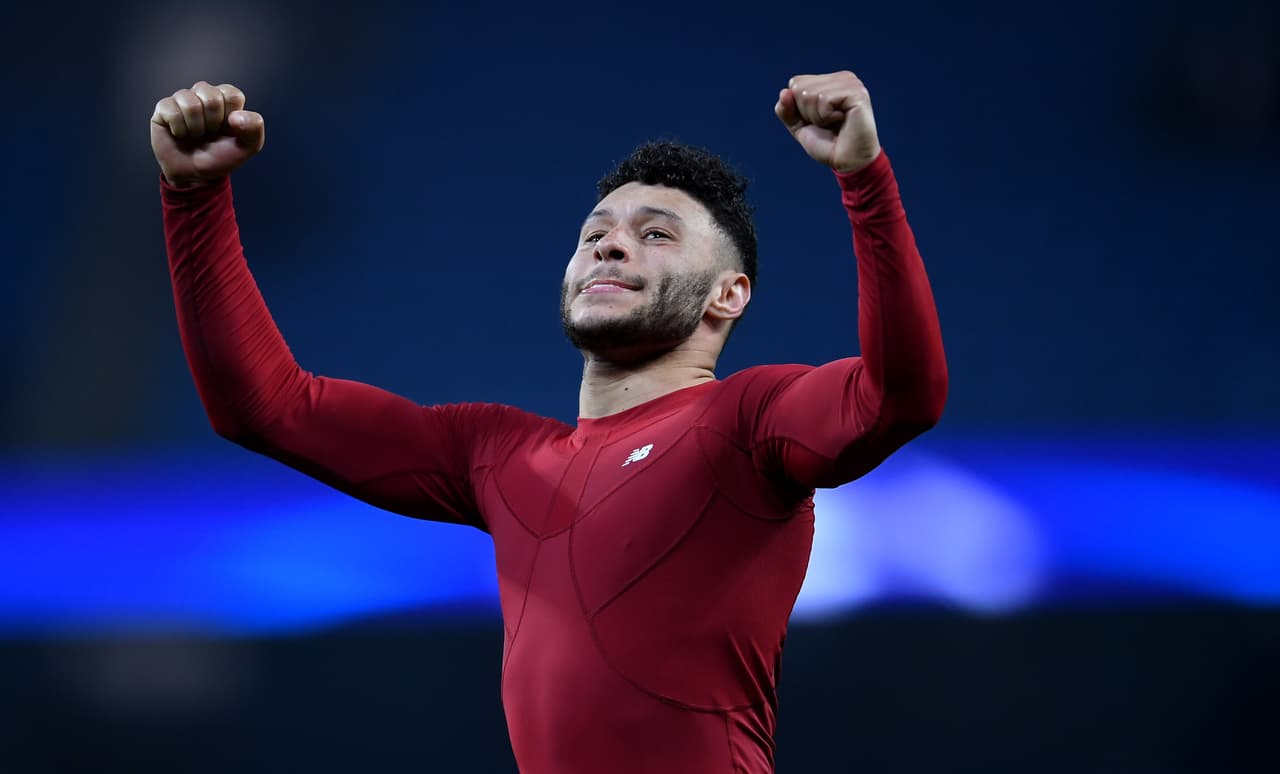 Volante: Alex Oxlade-Chamberlain. Con ascendencia jamaiquina, el jugador del Liverpool fue elegible hasta junio de 2012, cuando debutó con Inglaterra.