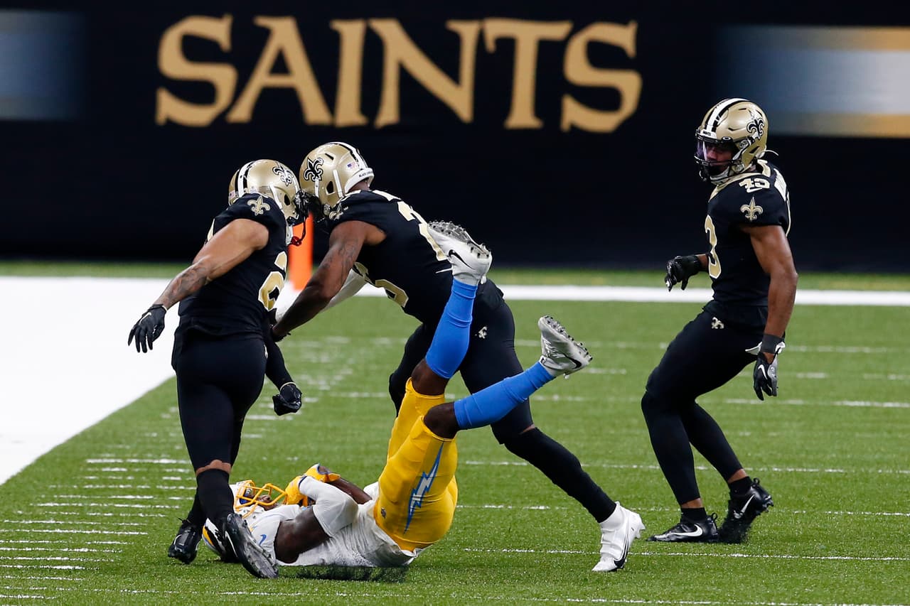 Drew Brees comanda un impresionante regreso en casa frente a los Chargers y vencen en los tiempos extras 27-30.