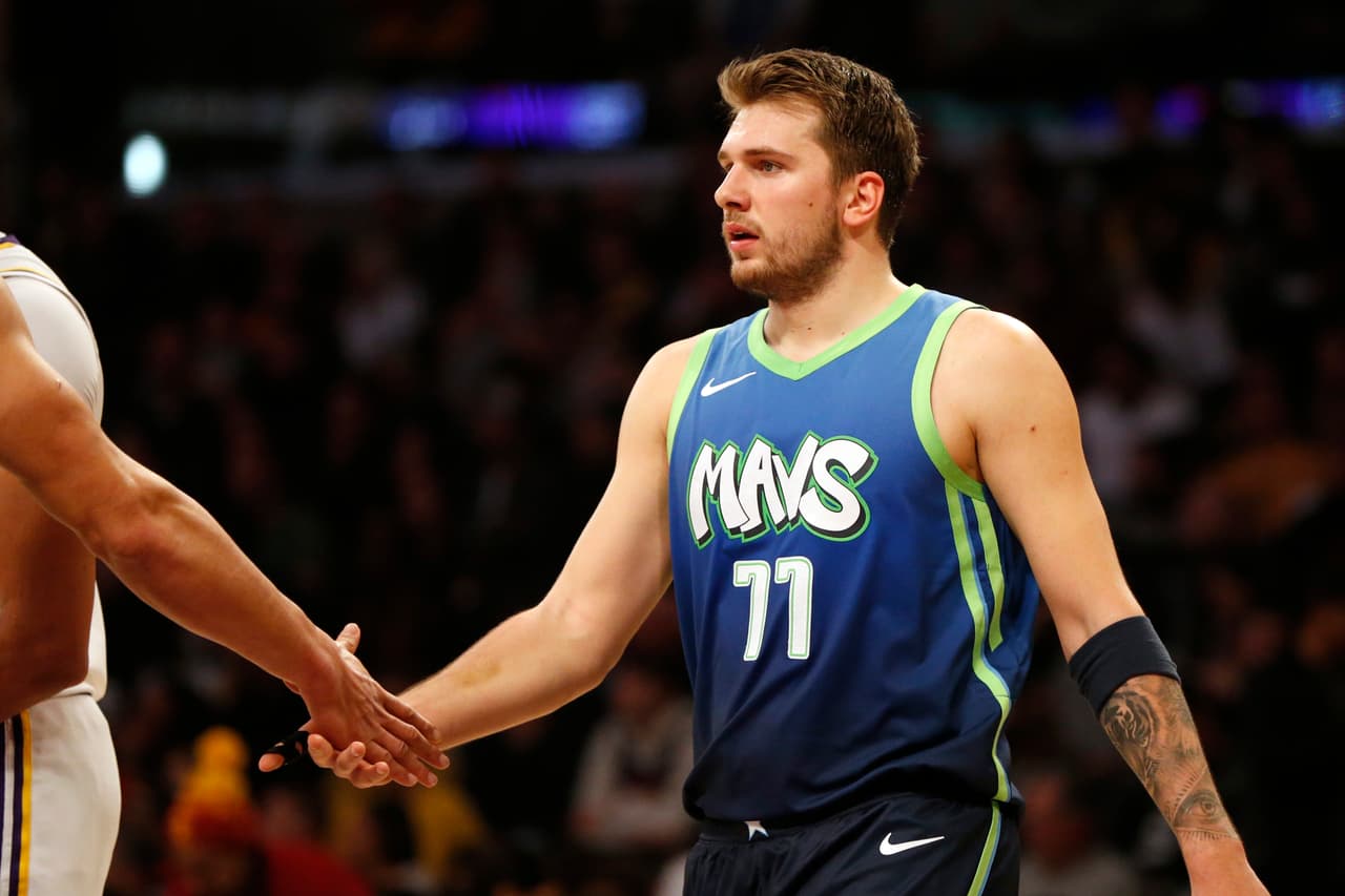 LOS ANGELES, CALIFORNIA - DECEMBER 01: Luka Doncic #77 of the Dallas Mavericks looks on during the second half against the Los Angeles Lakers at Staples Center on December 01, 2019 in Los Angeles, California. NOTE TO USER: User expressly acknowledges and agrees that, by downloading and or using this photograph, User is consenting to the terms and conditions of the Getty Images License Agreement. (Photo by Katharine Lotze/Getty Images)