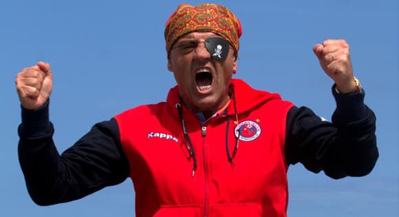 Un año más tarde, Chelís reapareción con los Tiburones Rojos de Veracruz.