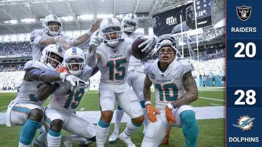 Miami sigue invicto y en la cima del Este de la AFC tras ganar a los atribulados Raiders. Ryan Tannehill parece que despierta al tirar tres pases de TD y completar 17-23 pases para 289 yardas.