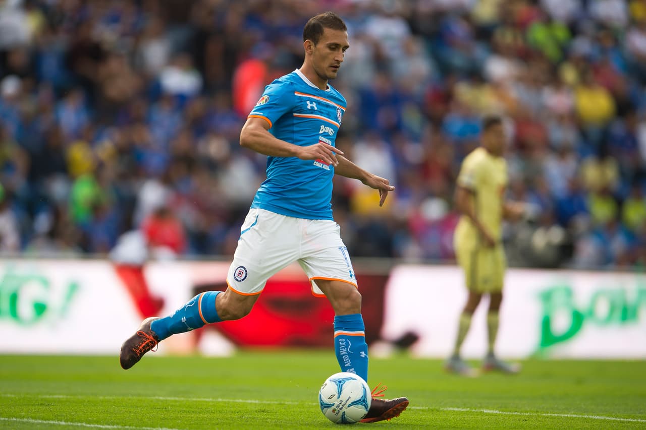 Loeschbor salió de Cruz Azul en 2015 para unirse al Morelia, equipo en el que todavía milita en la Liga MX.