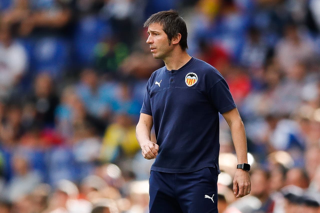 Celades, entrenador del Valencia: "Vamos a intentar desactivar el juego del Atalanta con nuestras armas y atacar de la mejor forma posible".