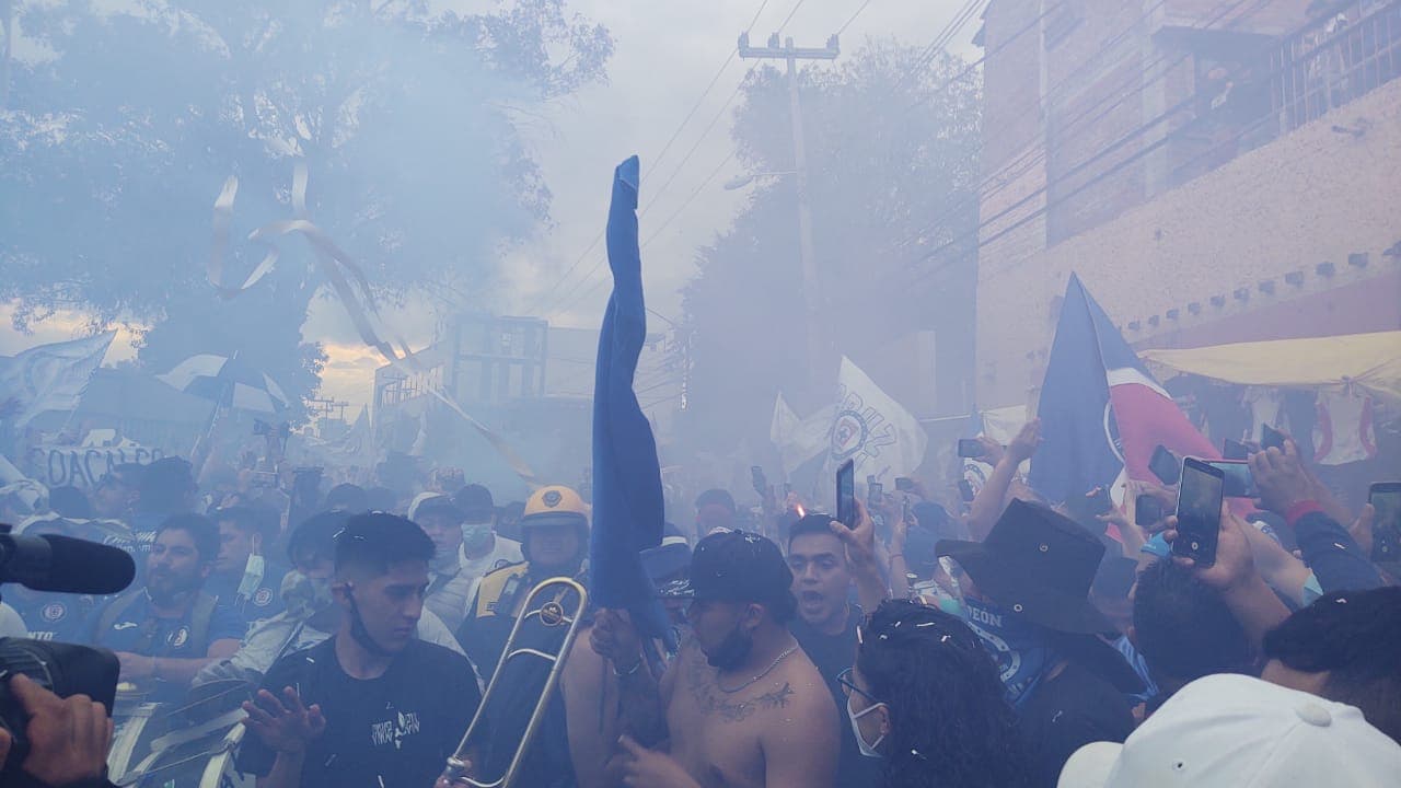 Recibimiento Cruz Azul Estadio Azteca Final Guardianes 2021