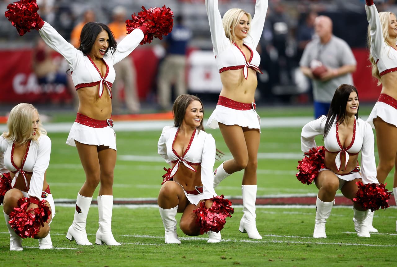 La Semana 12 de la NFL tuvo en la belleza y energía de las porristas en los estadios ese ingrediente perfecto para darle un color especial al fútbol americano estadounidense.