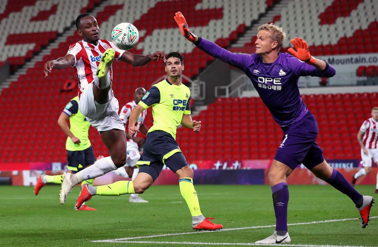 Luego de esa situación, Berahino no pudo hacer nada para evitar que Stoke City perdiera la categoría en la Premier y se fuera para el descenso.