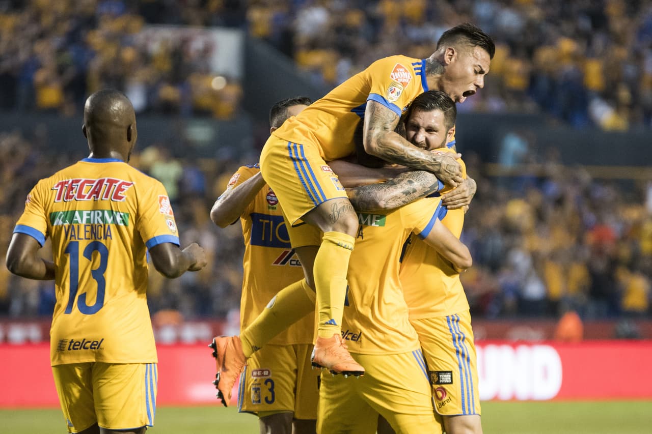 Tigres derrotó 2-0 a Santos en el partido de ida de los cuartos de final de la Liguilla en el estadio de Nuevo León y ahora tendrá que defender su ventaja de visitante.