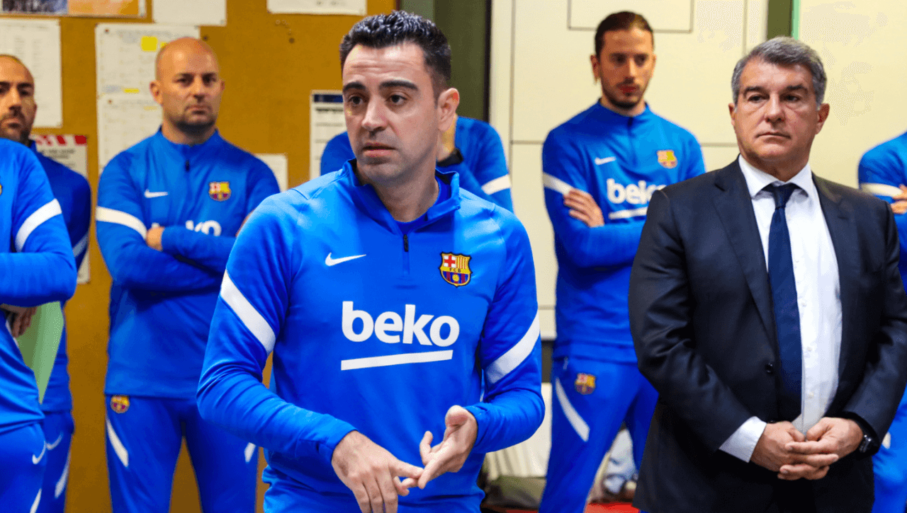 Xavi Hernández dirigió su primer entrenamiento con el Barcelona