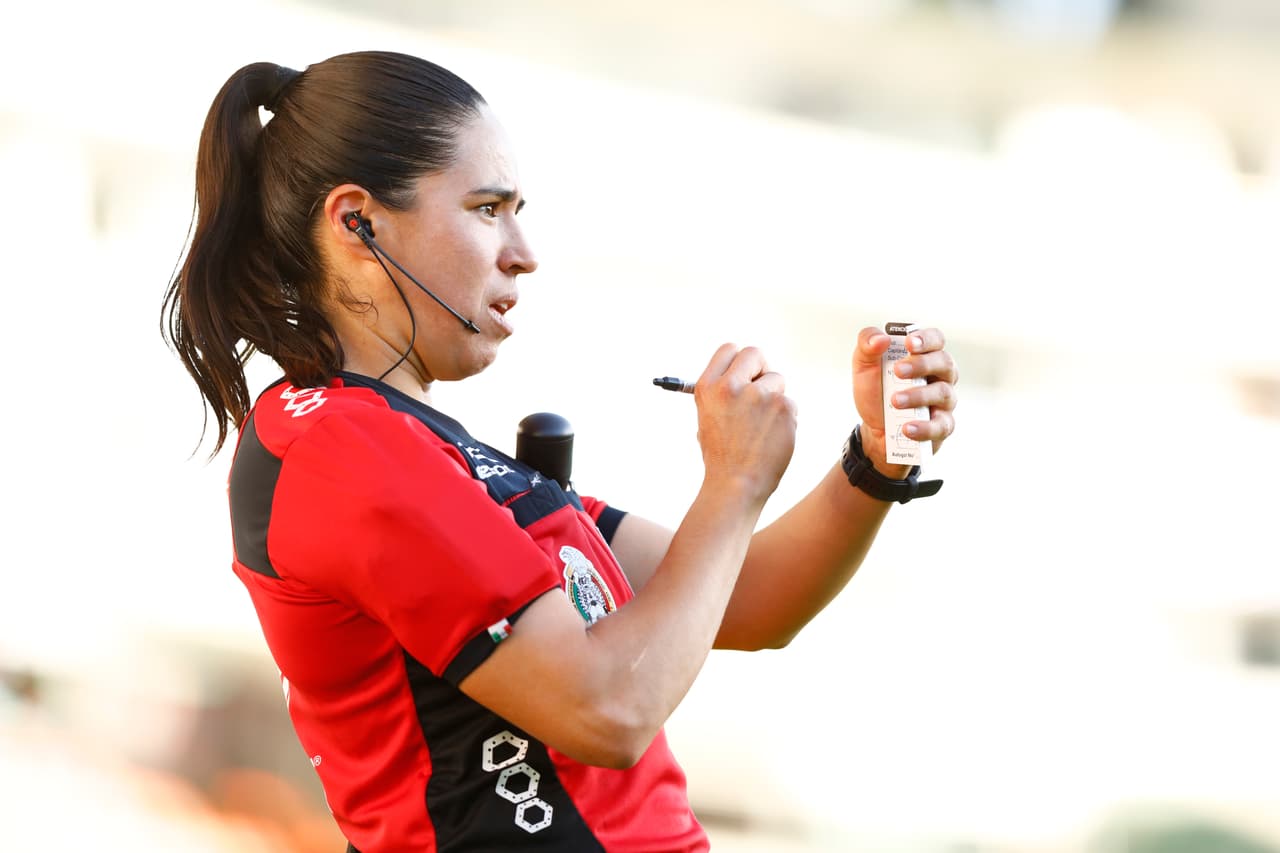 Mexicana Karen Díaz hará historia al ser designada como asistente para Mundial