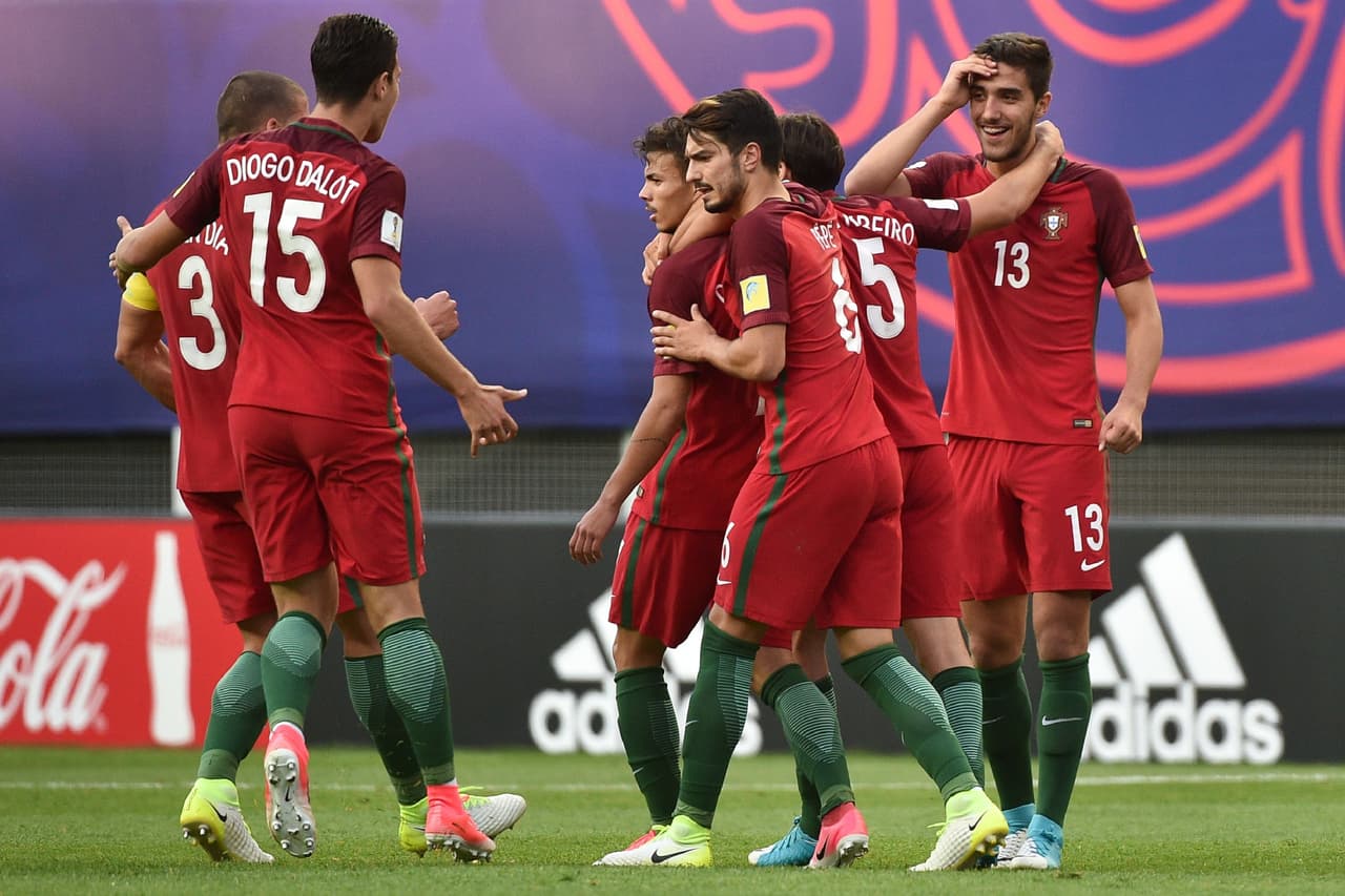 Parecía que no se les escapaba el resultado a los europeos, pero olvidaban que al frente tenían a 11 jugadores que lo dejan todo siempre por la Celeste.