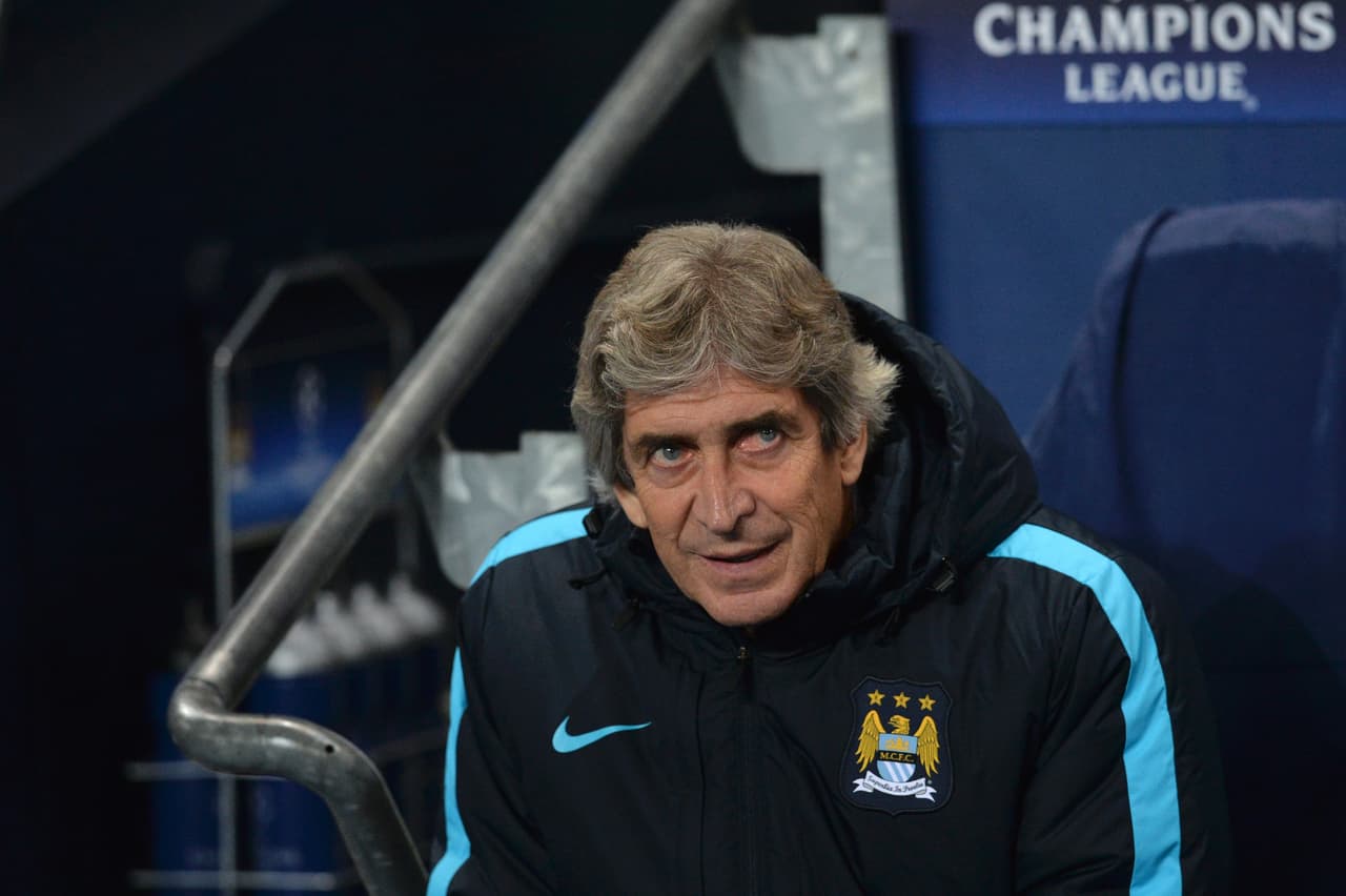 El entrenador de este ‘Dream Team’ latino es el chileno Manuel Pellegrini. La gran temporada del Manchester City en este primer tramo de competición, con cuatro victorias en seis partidos sumando 12 unidades, valieron para que el club inglés ganara el Grupo D (el de la muerte) conformado por la Juventus, el Sevilla y el Borussia Mönchengladbach.