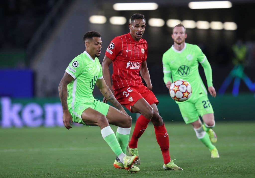 Gracias a un penal anotado de Ivan Rakitic, Sevilla evita la derrota y empatan 1-1 en su visita al Wolfsburg.