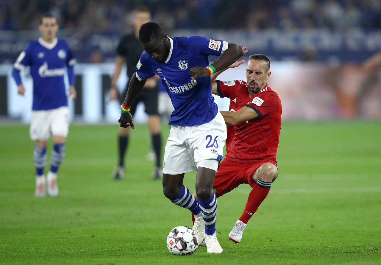 La jornada de Champions League trató diferente a los dos equipos alemanes. Schalke llegaba de empatar 1-1 con Porto en su casa y el Bayern de ganarle 2-0 al Benfica en Lisboa.