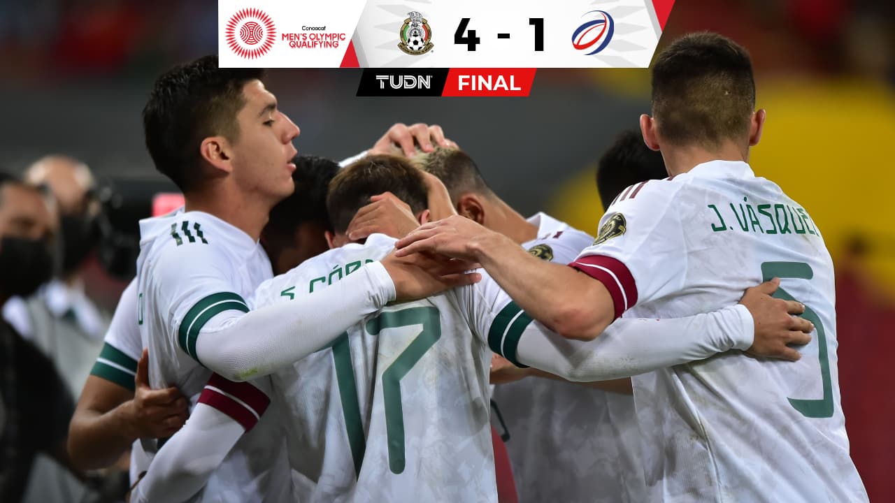 Con 'hat trick' de Córdova, el Tri derrotó a Dominicana y es líder