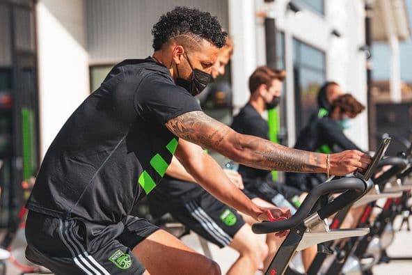 El plantel del equipo texano aprobó lo que encontró en la nueva sede.