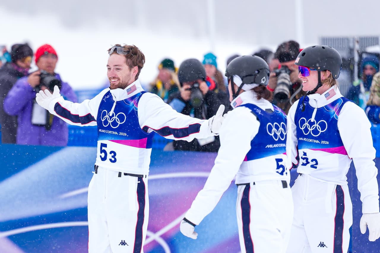 Juegos Olímpicos: Con autoridad, Estados Unidos se proclama bicampeón en Aerials de esquí acrobático