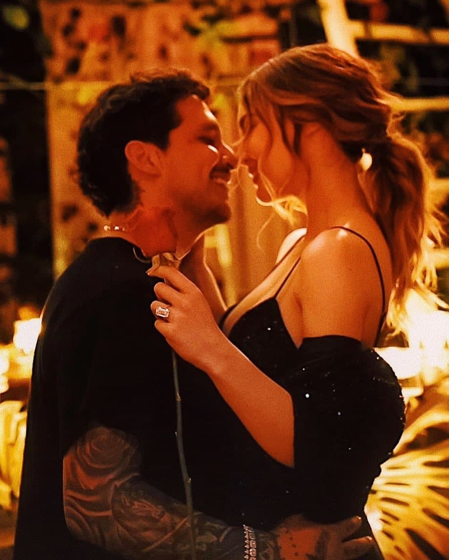 "Damas y caballeros, Belinda Peregrin Schull me ha convertido en el hombre más afortunado del mundo", escribió Nodal.