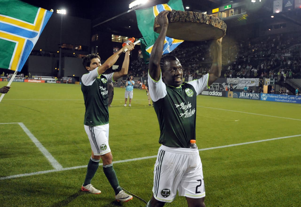 Cuando se habla de Diego no es precisamente por sus goles, sino por su entrega en el mediocampo tanto en recuperación como en creación.